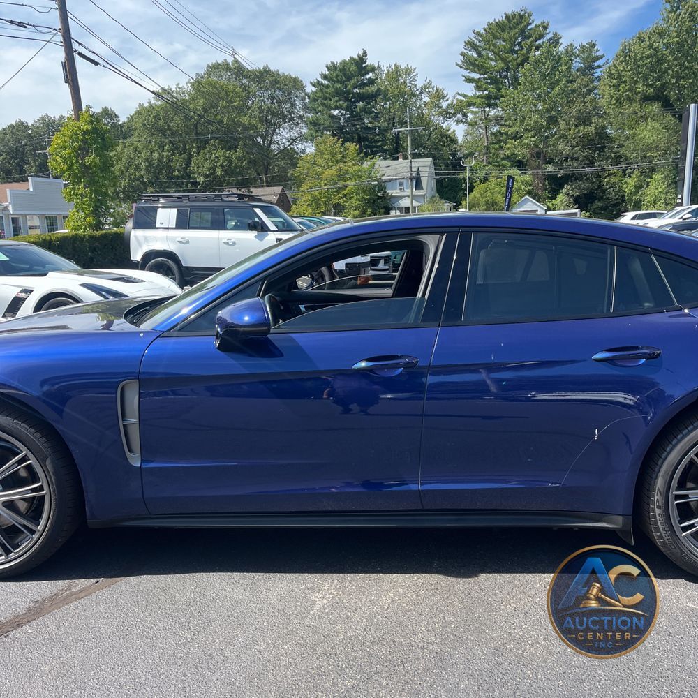 2023 Porsche Panamera 4
