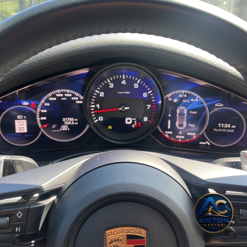 2023 Porsche Panamera 4