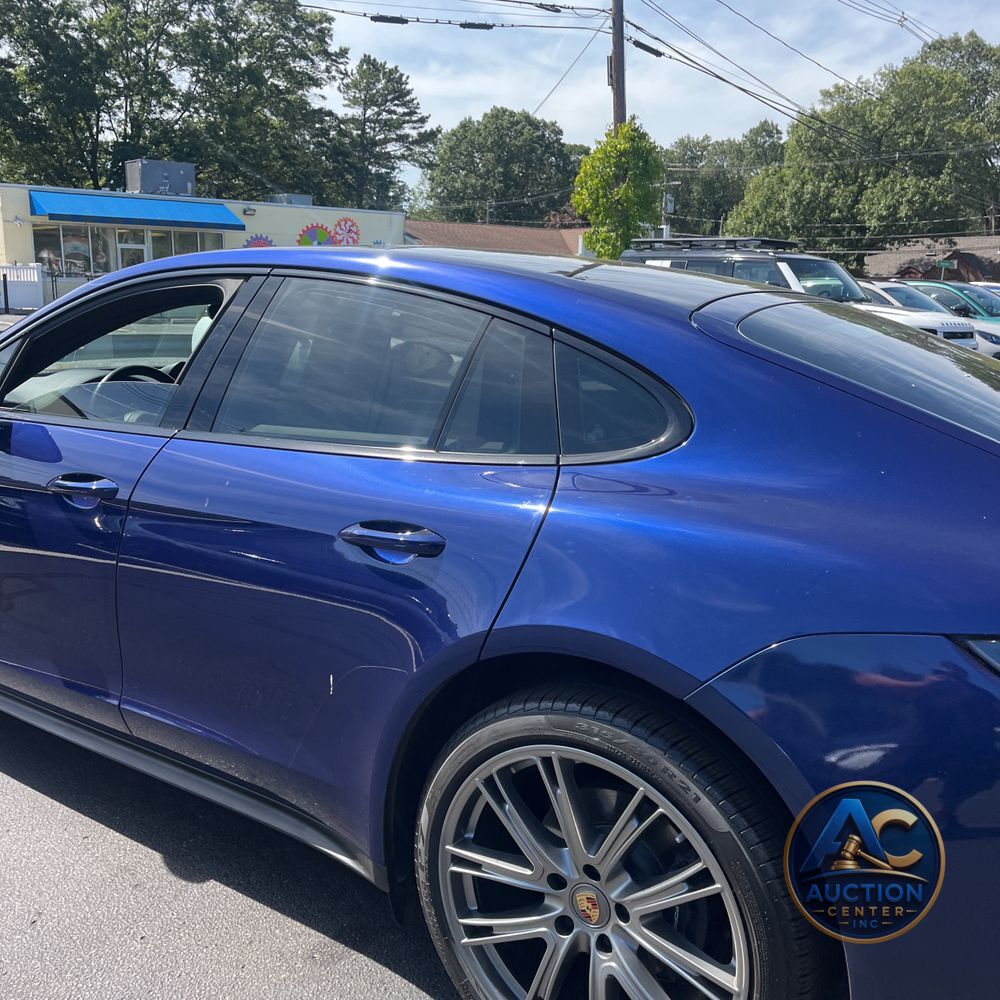 2023 Porsche Panamera 4