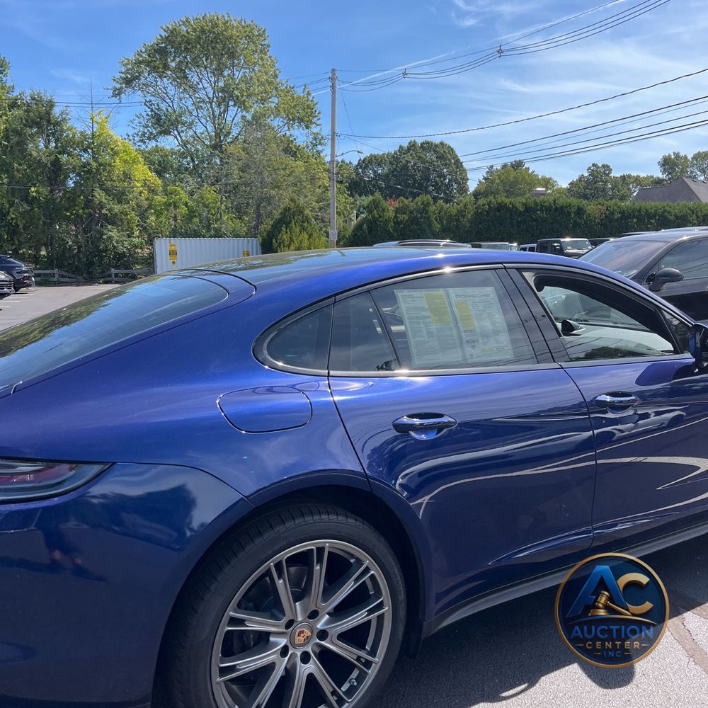 2023 Porsche Panamera 4