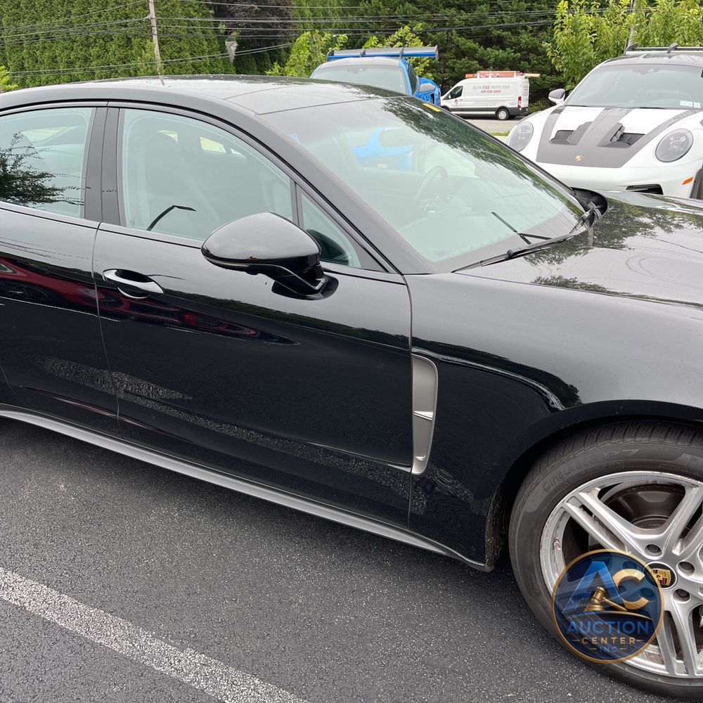 2022 Porsche Panamera 4