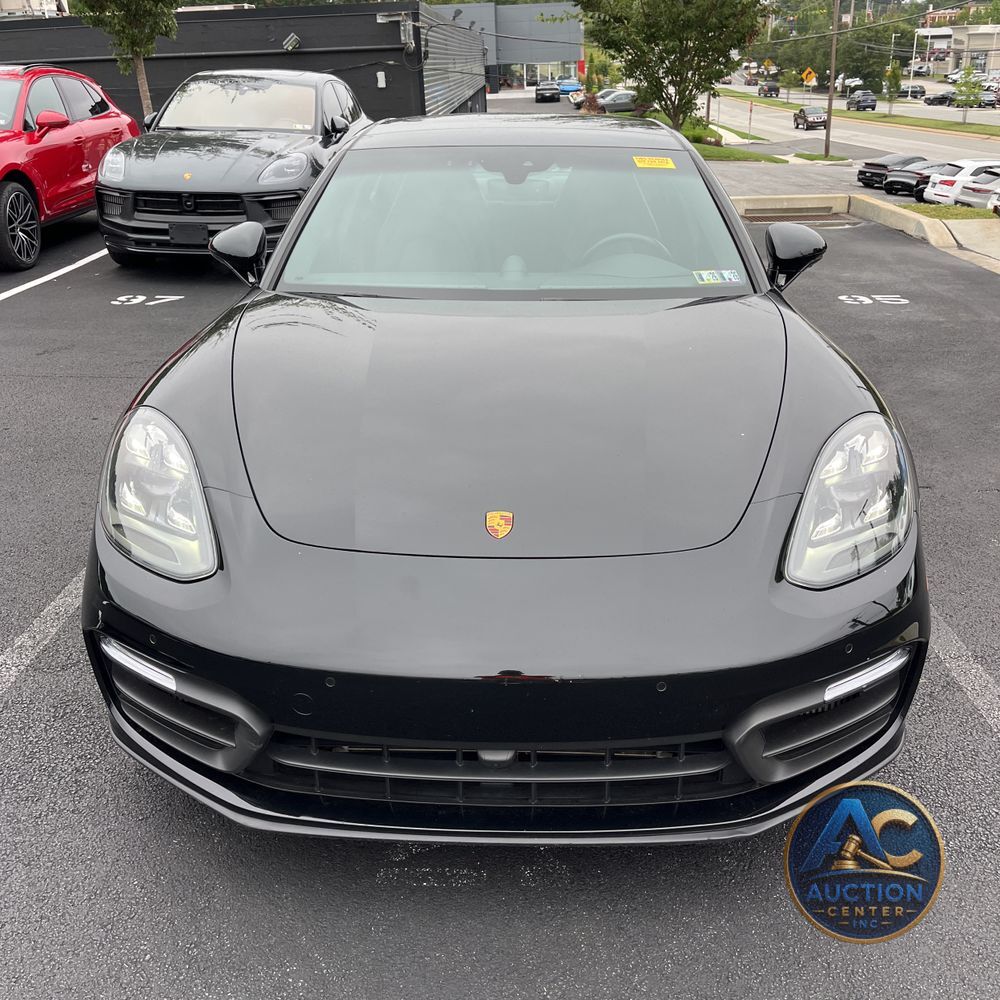 2022 Porsche Panamera 4