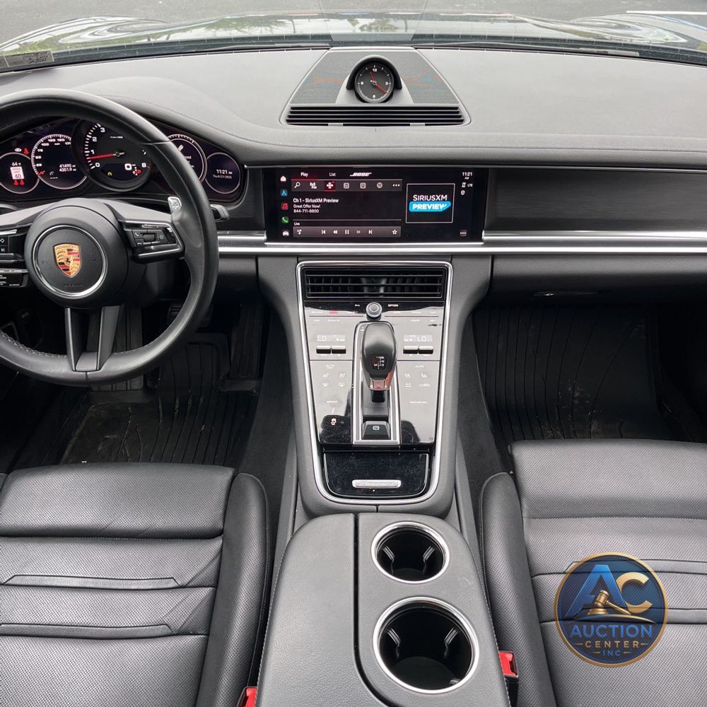 2022 Porsche Panamera 4