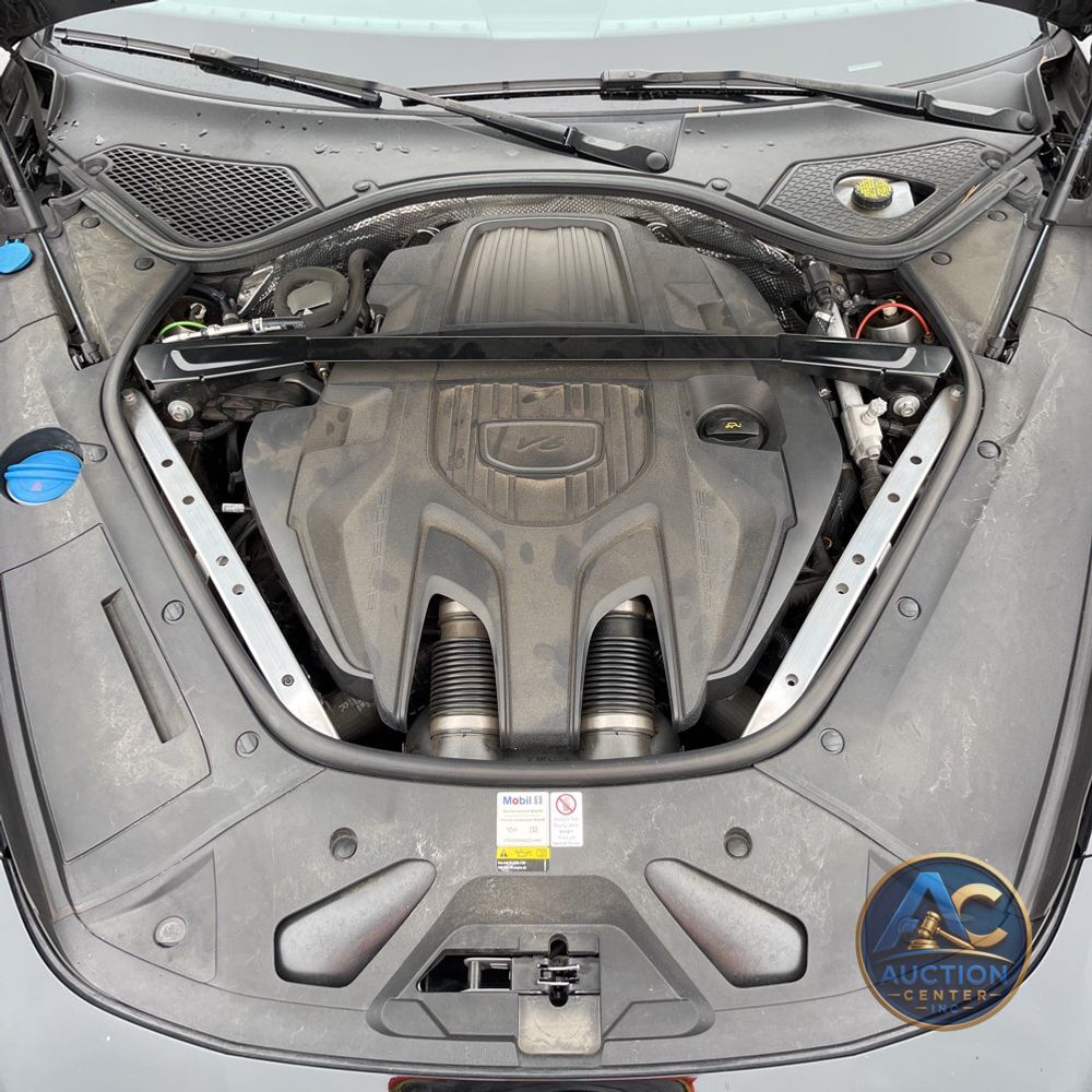 2022 Porsche Panamera 4
