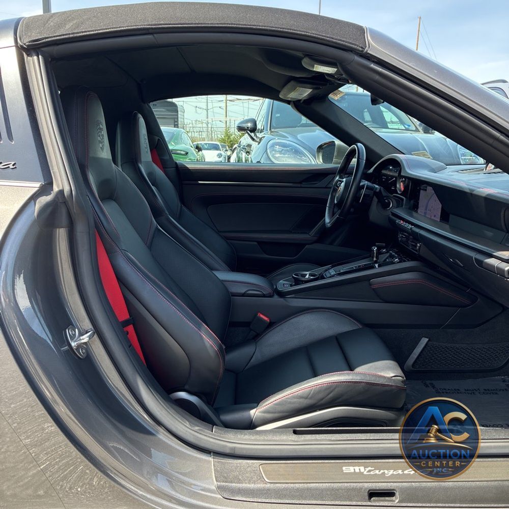 2024 Porsche 911 Targa 4 GTS