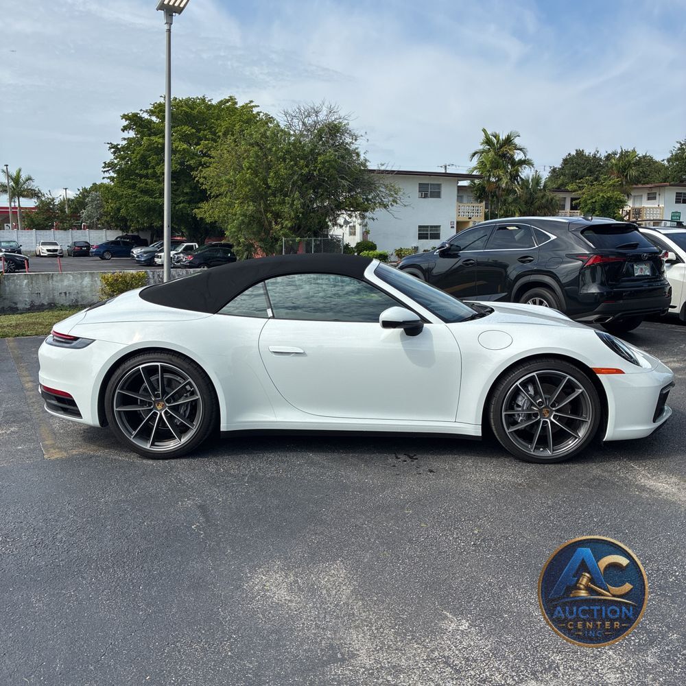 2023 Porsche 911 Carrera Cabriolet