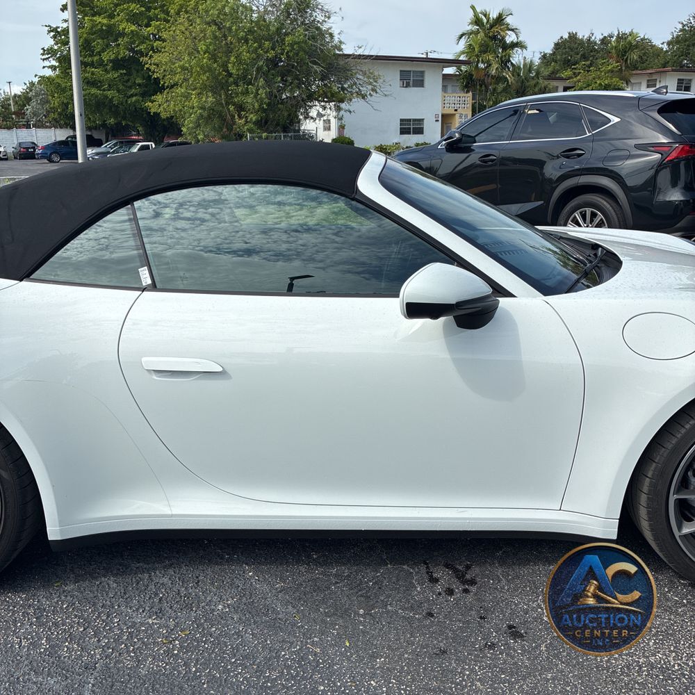 2023 Porsche 911 Carrera Cabriolet