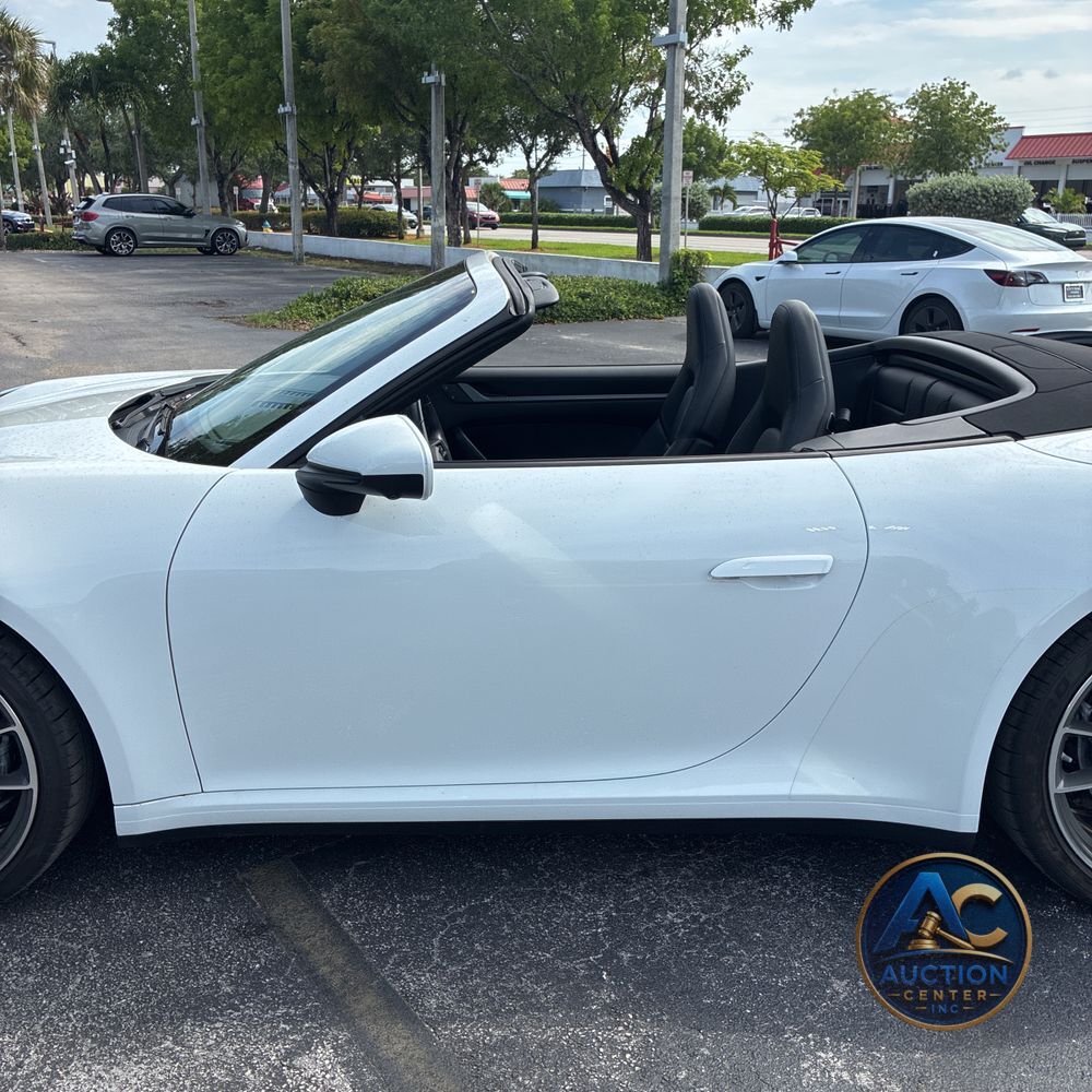 2023 Porsche 911 Carrera Cabriolet
