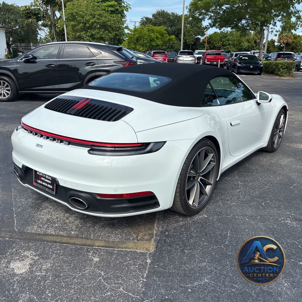 2023 Porsche 911 Carrera Cabriolet