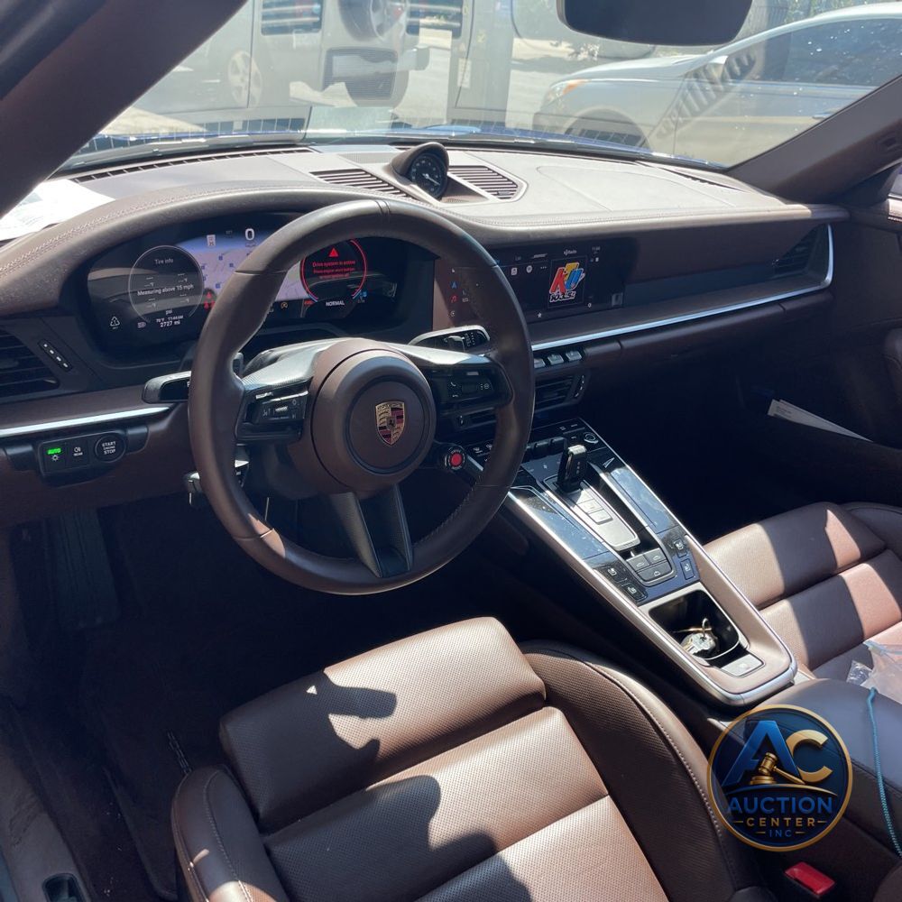 2025 Porsche 911 Carrera