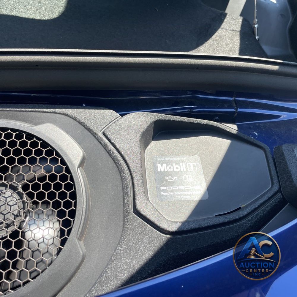 2025 Porsche 911 Carrera