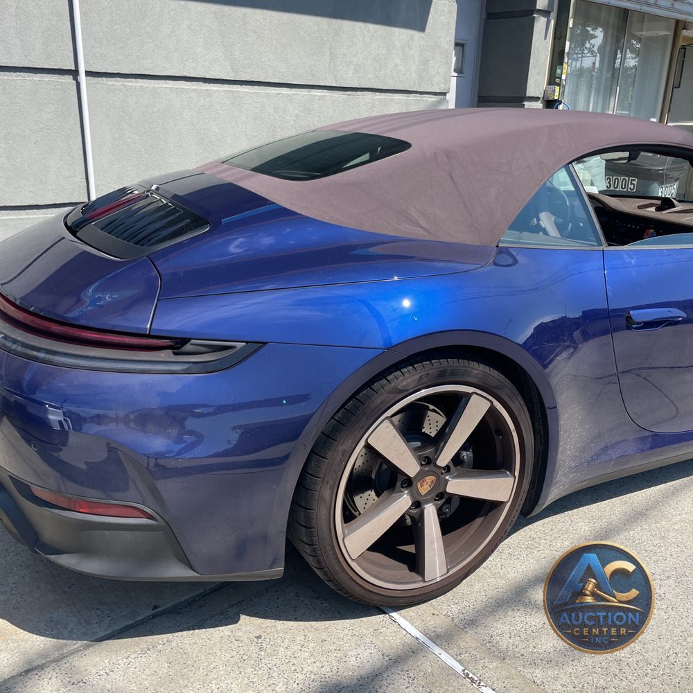 2025 Porsche 911 Carrera