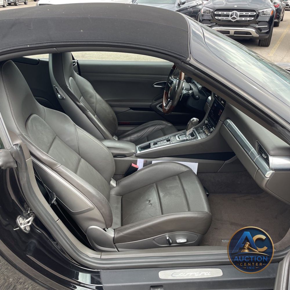 2017 Porsche 911 Carrera