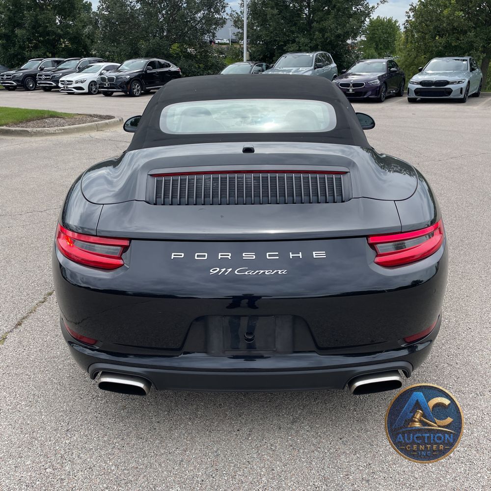 2017 Porsche 911 Carrera