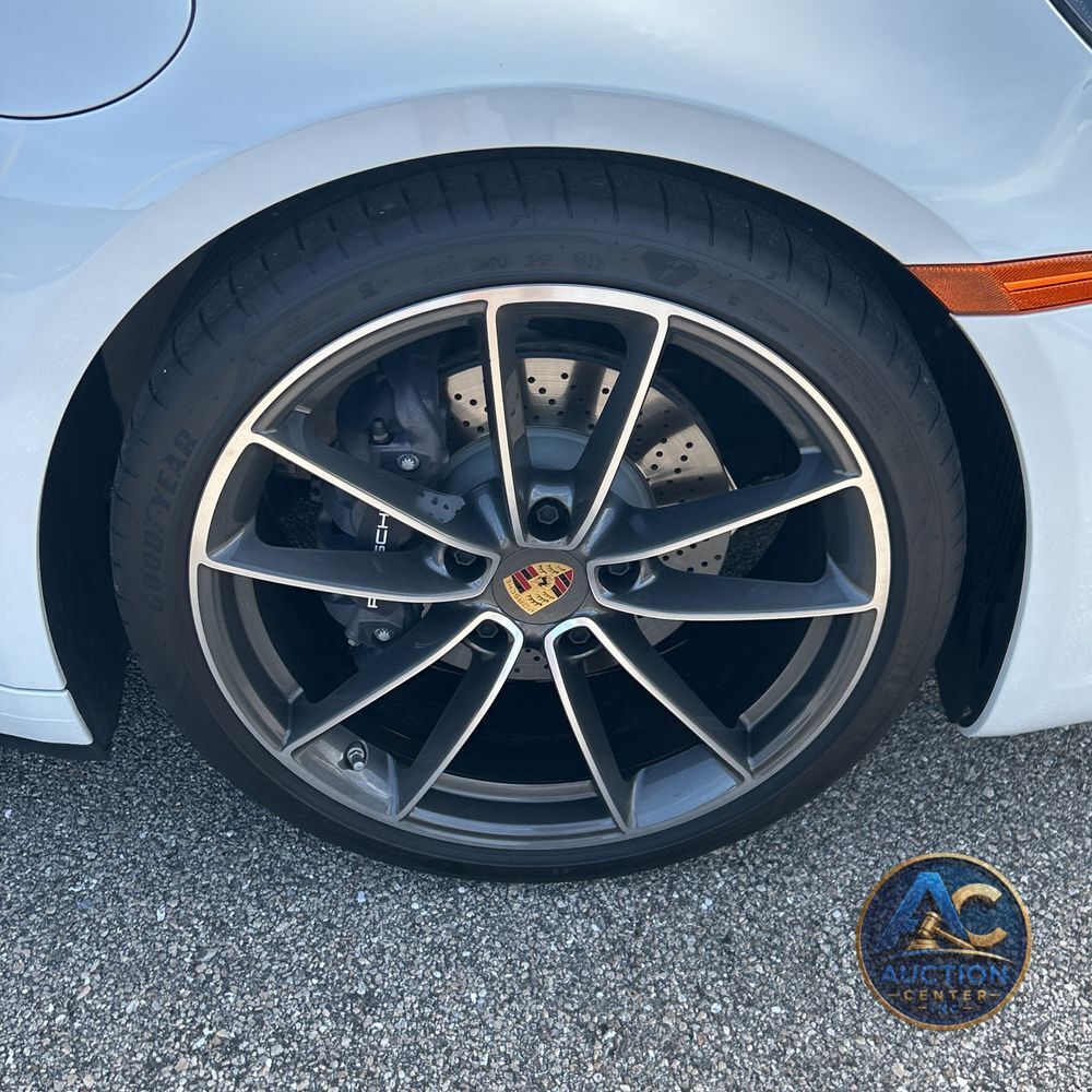 2023 Porsche 911 Carrera