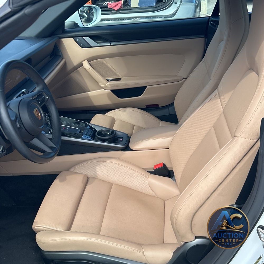 2023 Porsche 911 Carrera