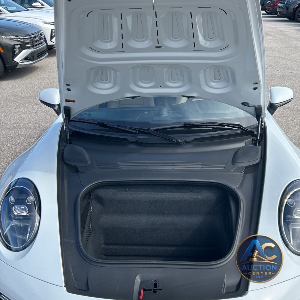 2023 Porsche 911 Carrera