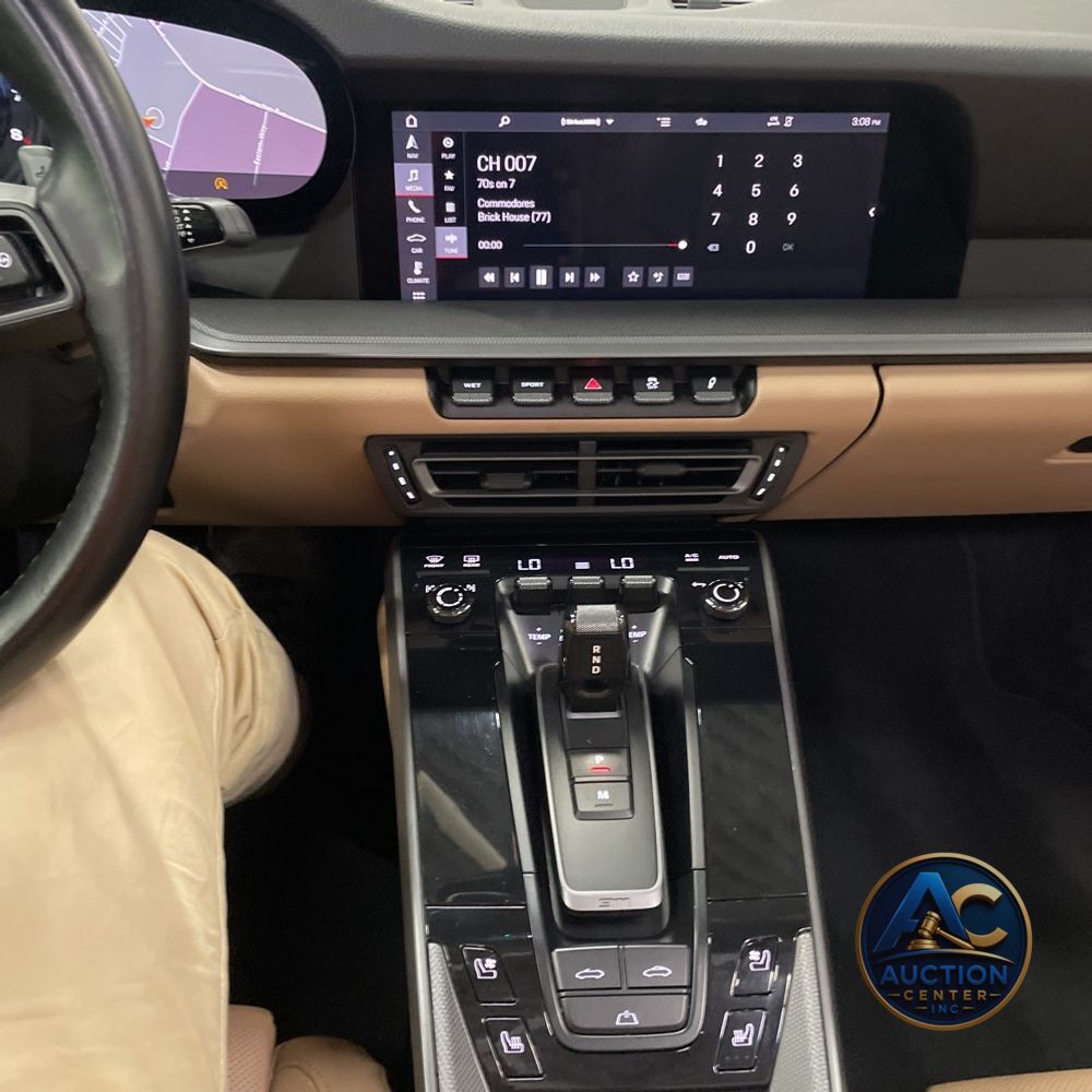 2021 Porsche 911 Carrera