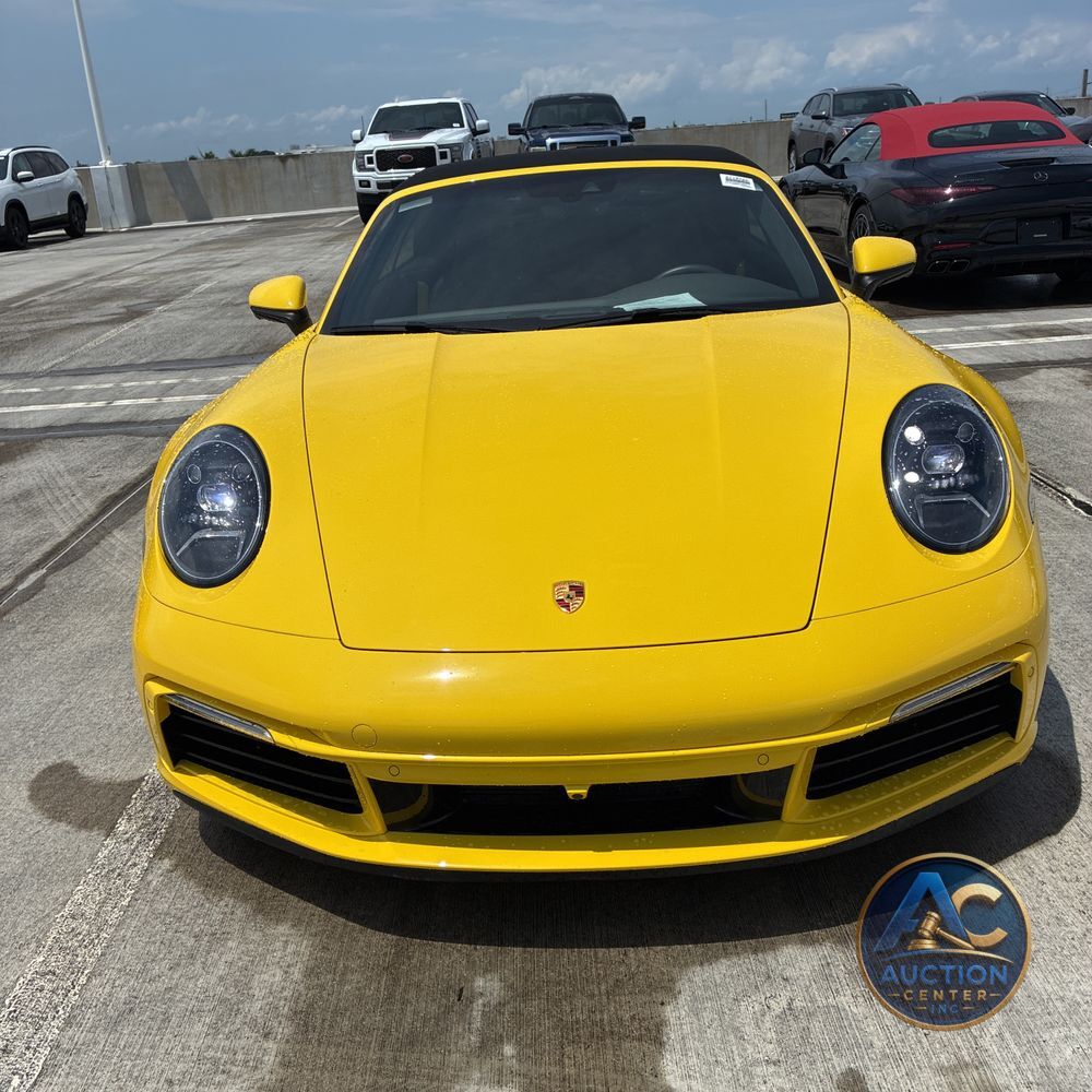 2022 Porsche 911 Carrera Cabriolet
