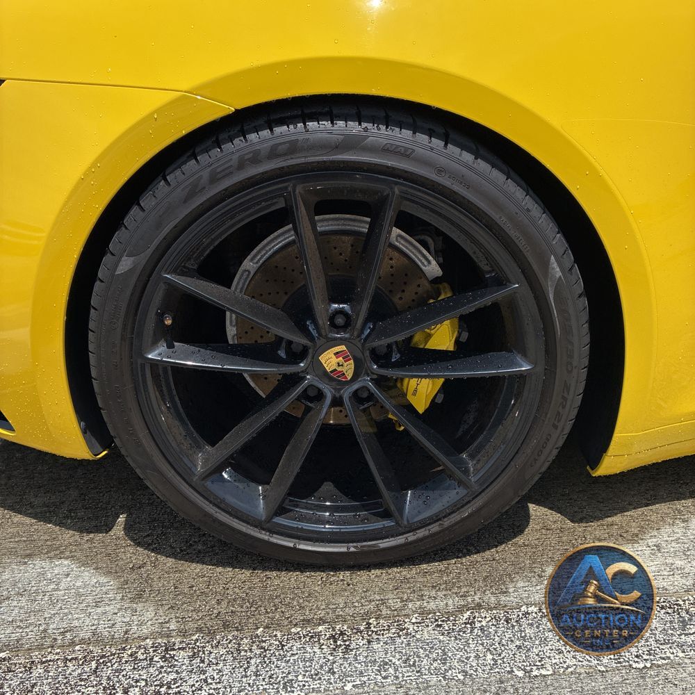2022 Porsche 911 Carrera Cabriolet