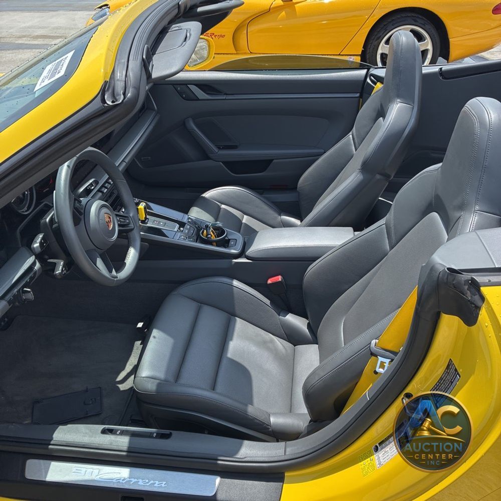 2022 Porsche 911 Carrera Cabriolet