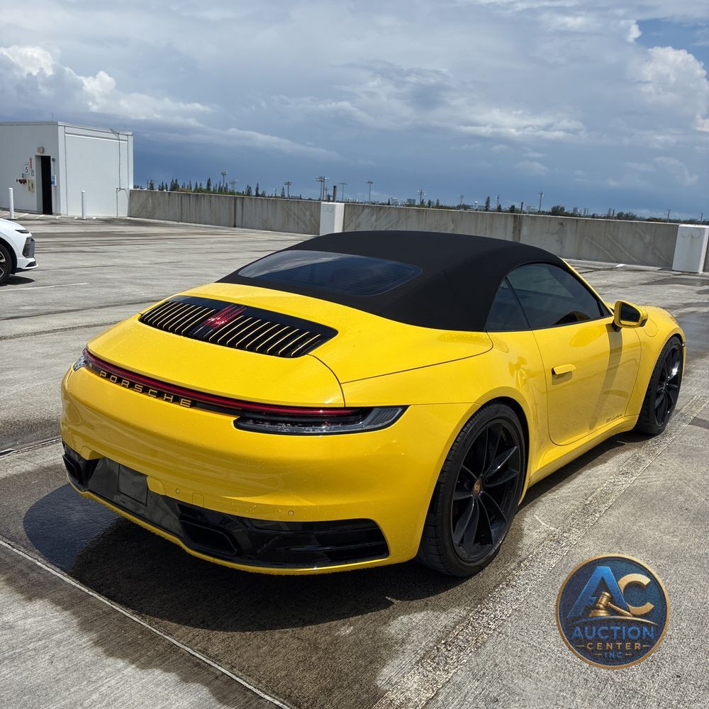 2022 Porsche 911 Carrera Cabriolet