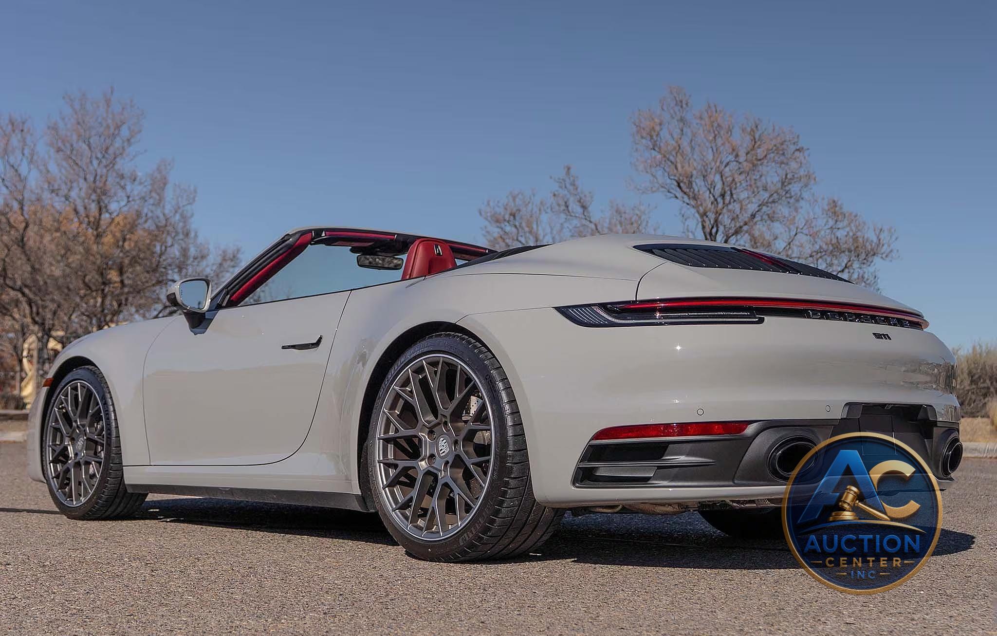 2024 Porsche 911 Carrera Cabriolet