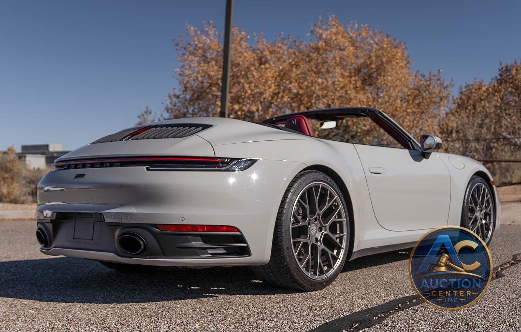 2024 Porsche 911 Carrera Cabriolet