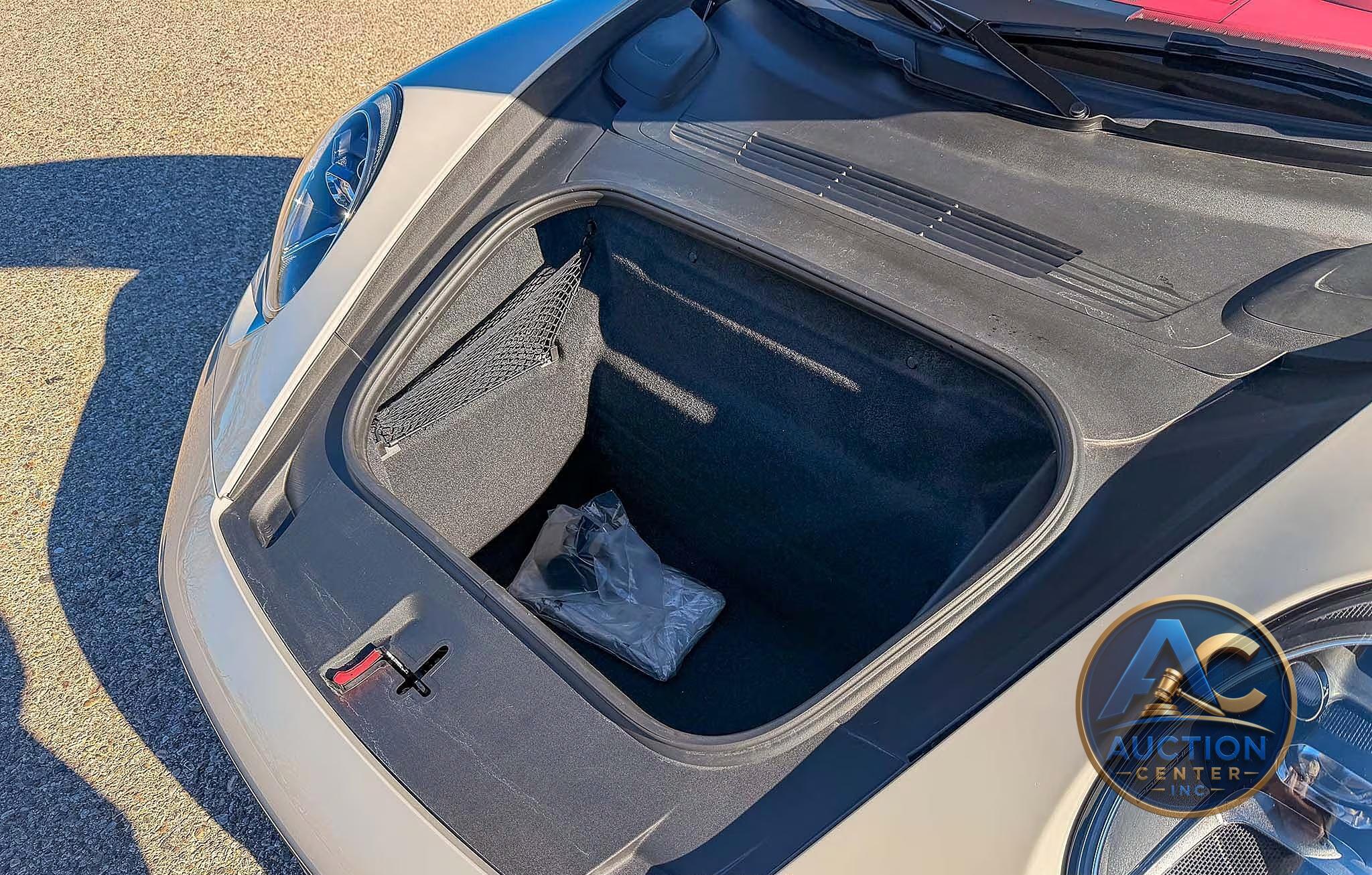 2024 Porsche 911 Carrera Cabriolet