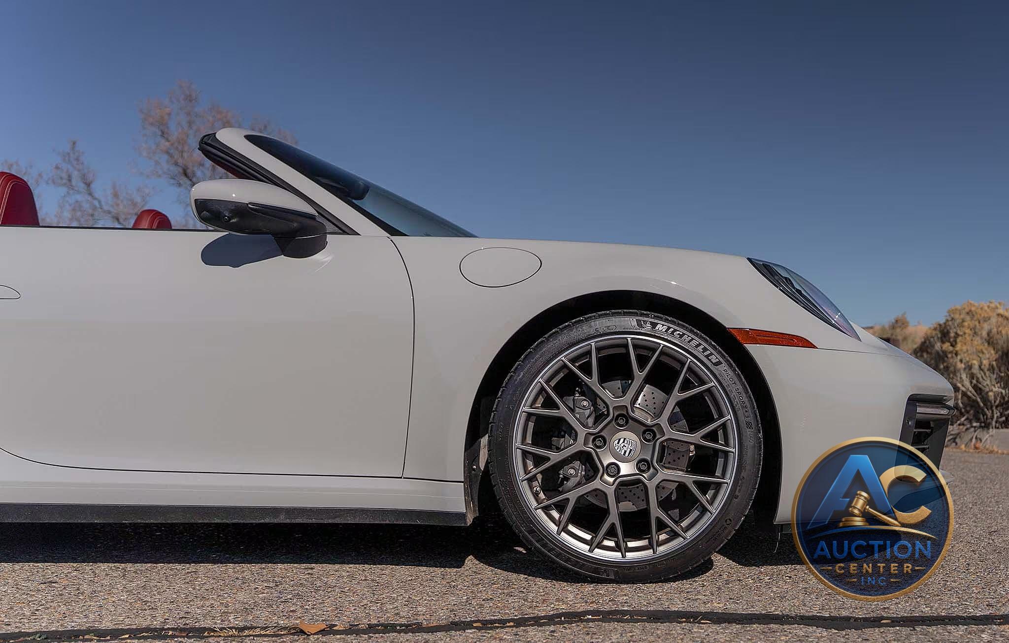 2024 Porsche 911 Carrera Cabriolet