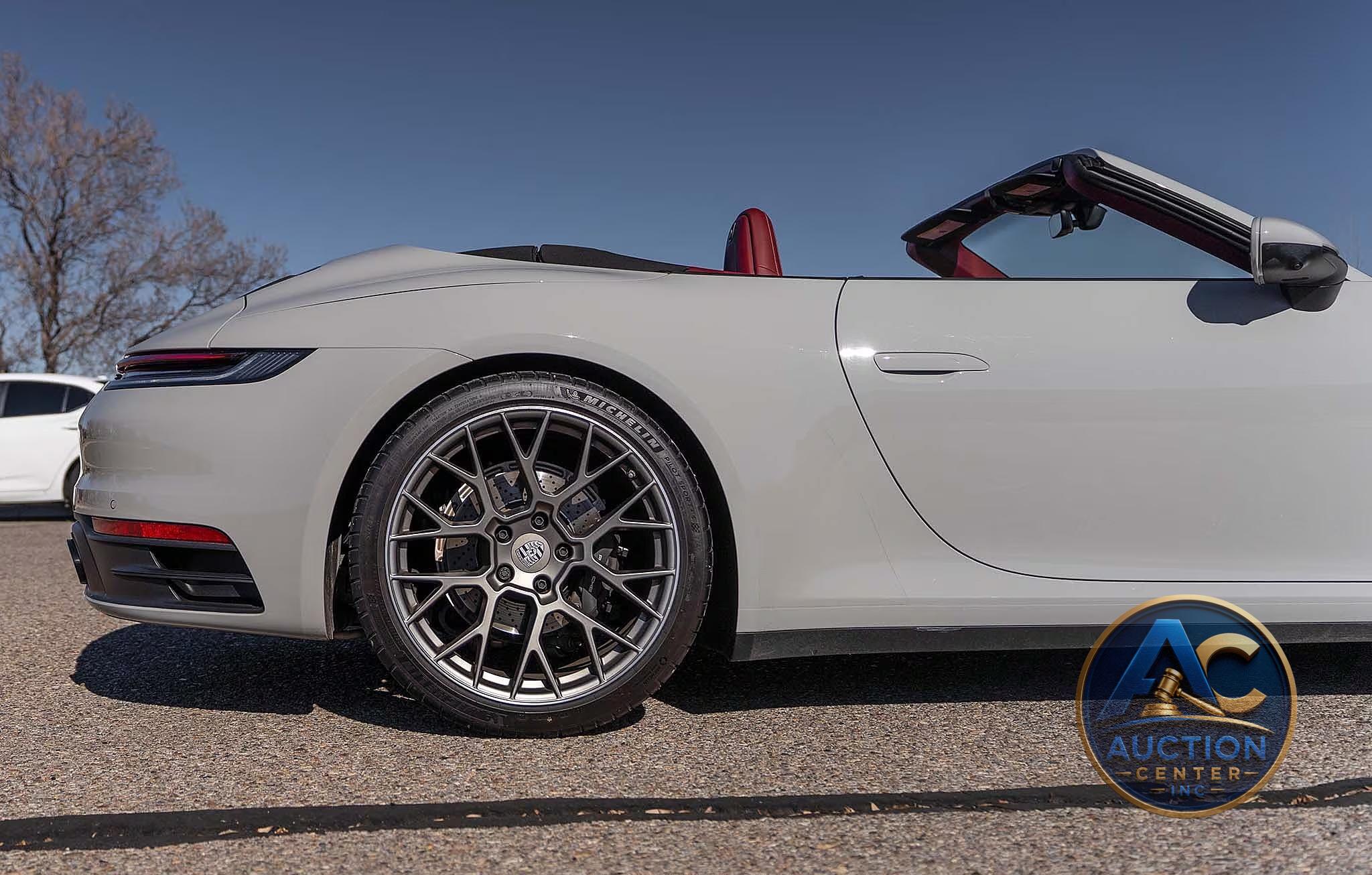 2024 Porsche 911 Carrera Cabriolet