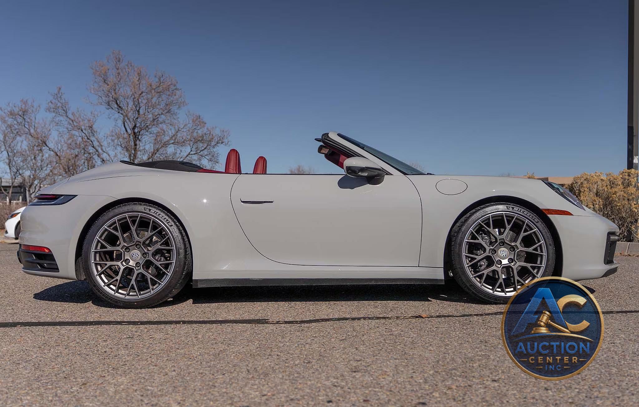 2024 Porsche 911 Carrera Cabriolet