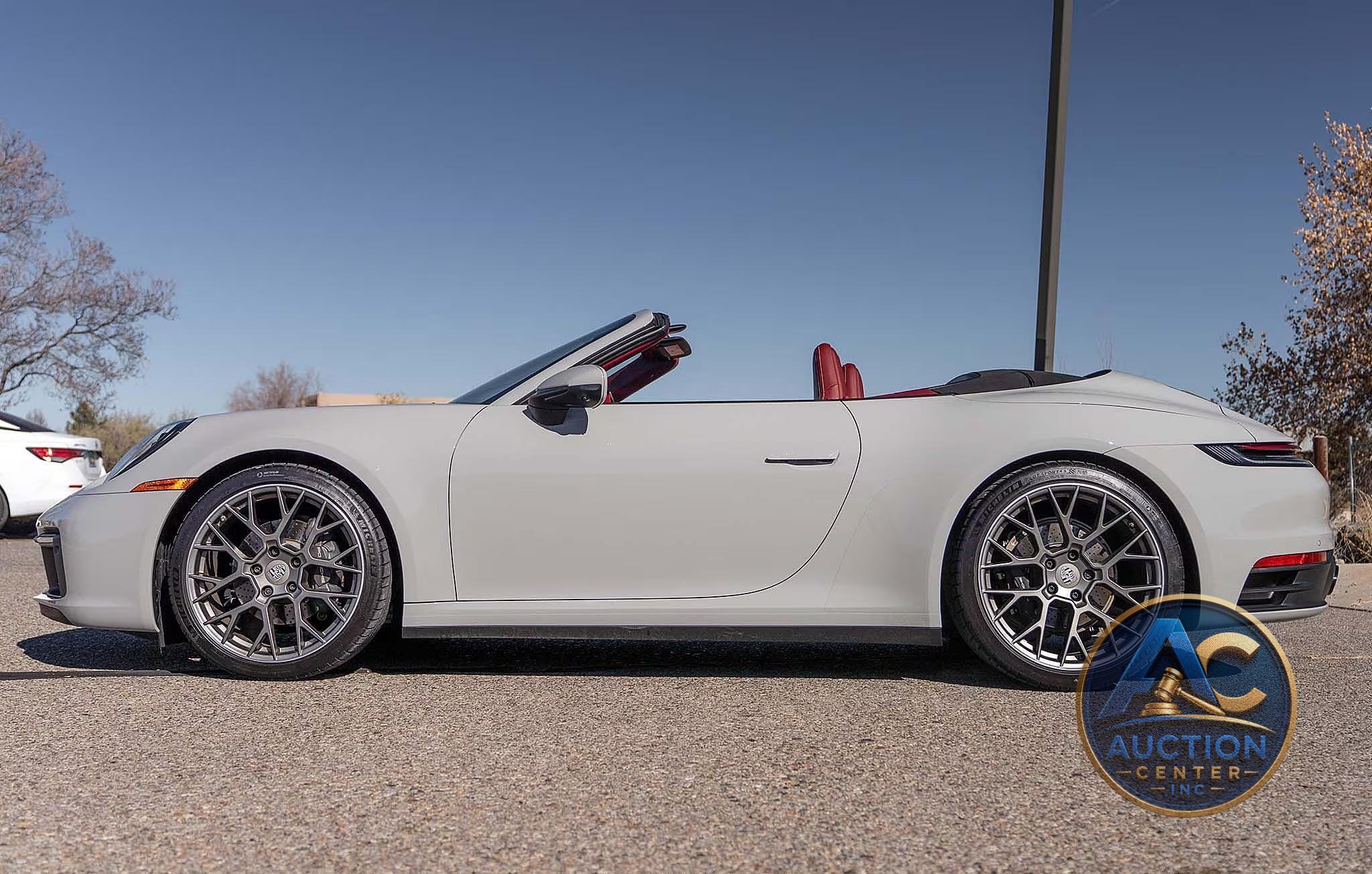 2024 Porsche 911 Carrera Cabriolet