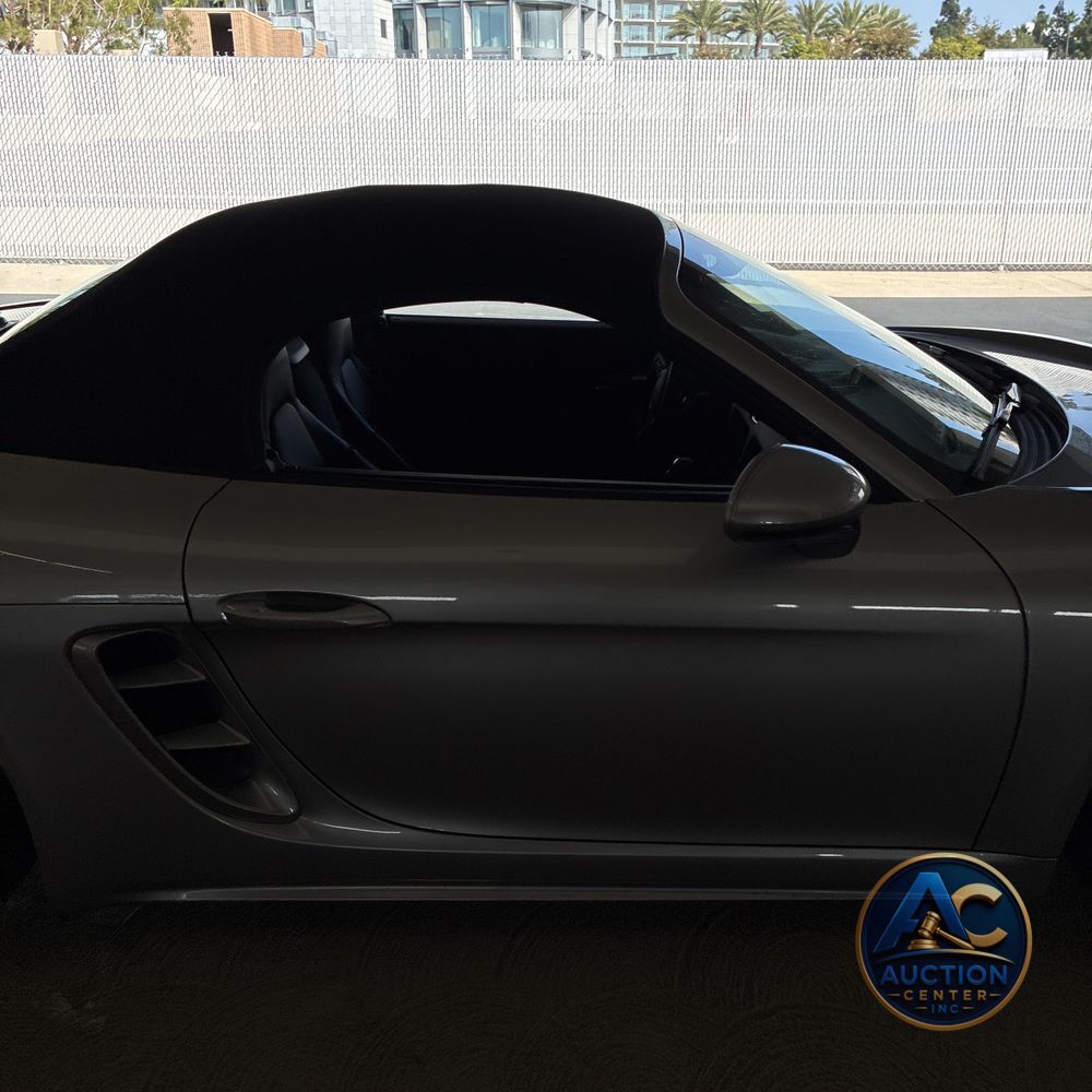 2024 Porsche 718 Boxster S