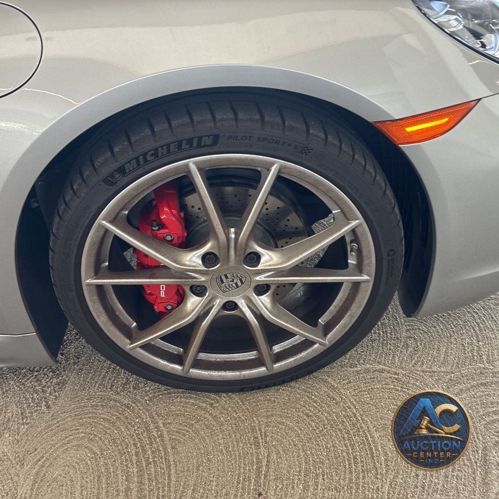 2024 Porsche 718 Boxster S