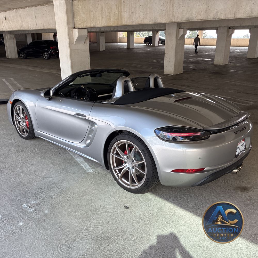 2024 Porsche 718 Boxster S