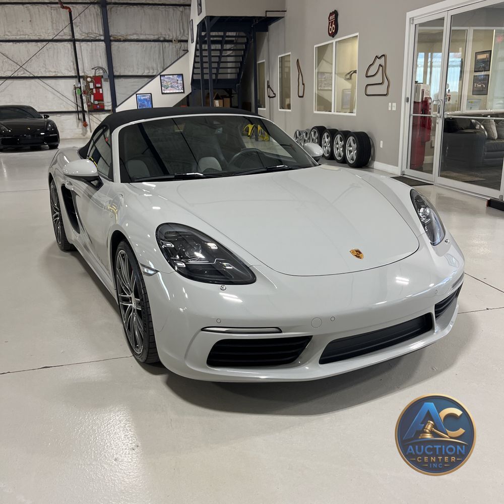 2022 Porsche 718 Boxster S
