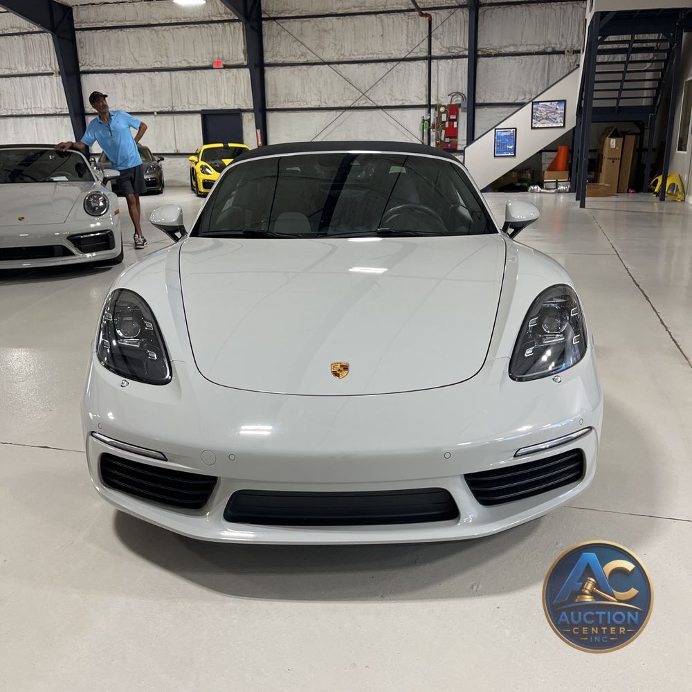 2022 Porsche 718 Boxster S