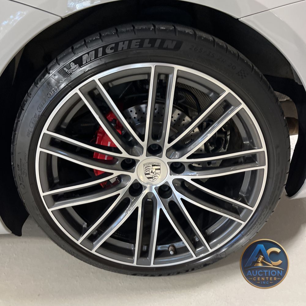 2022 Porsche 718 Boxster S