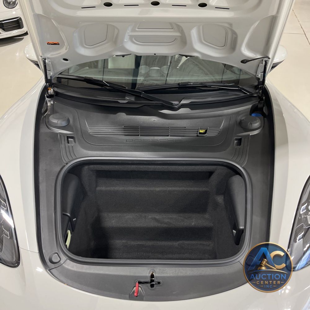 2022 Porsche 718 Boxster S