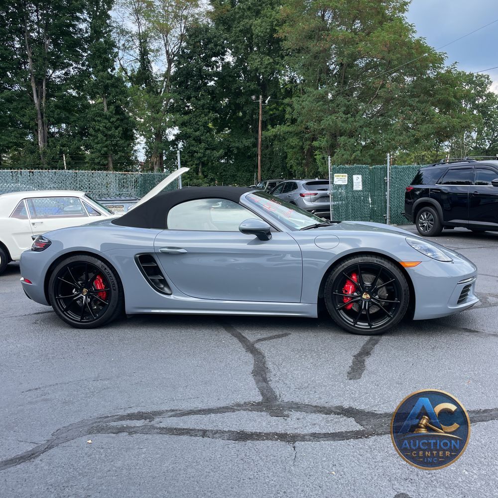 2023 Porsche 718 Boxster S