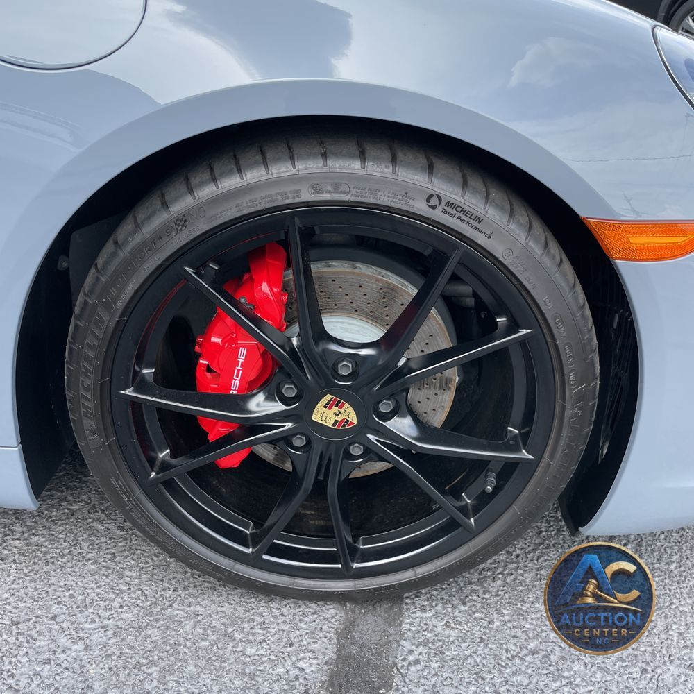 2023 Porsche 718 Boxster S