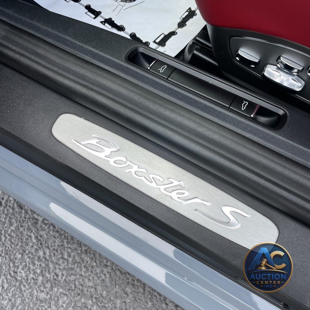 2023 Porsche 718 Boxster S