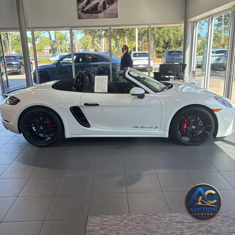 2023 Porsche 718 Boxster S