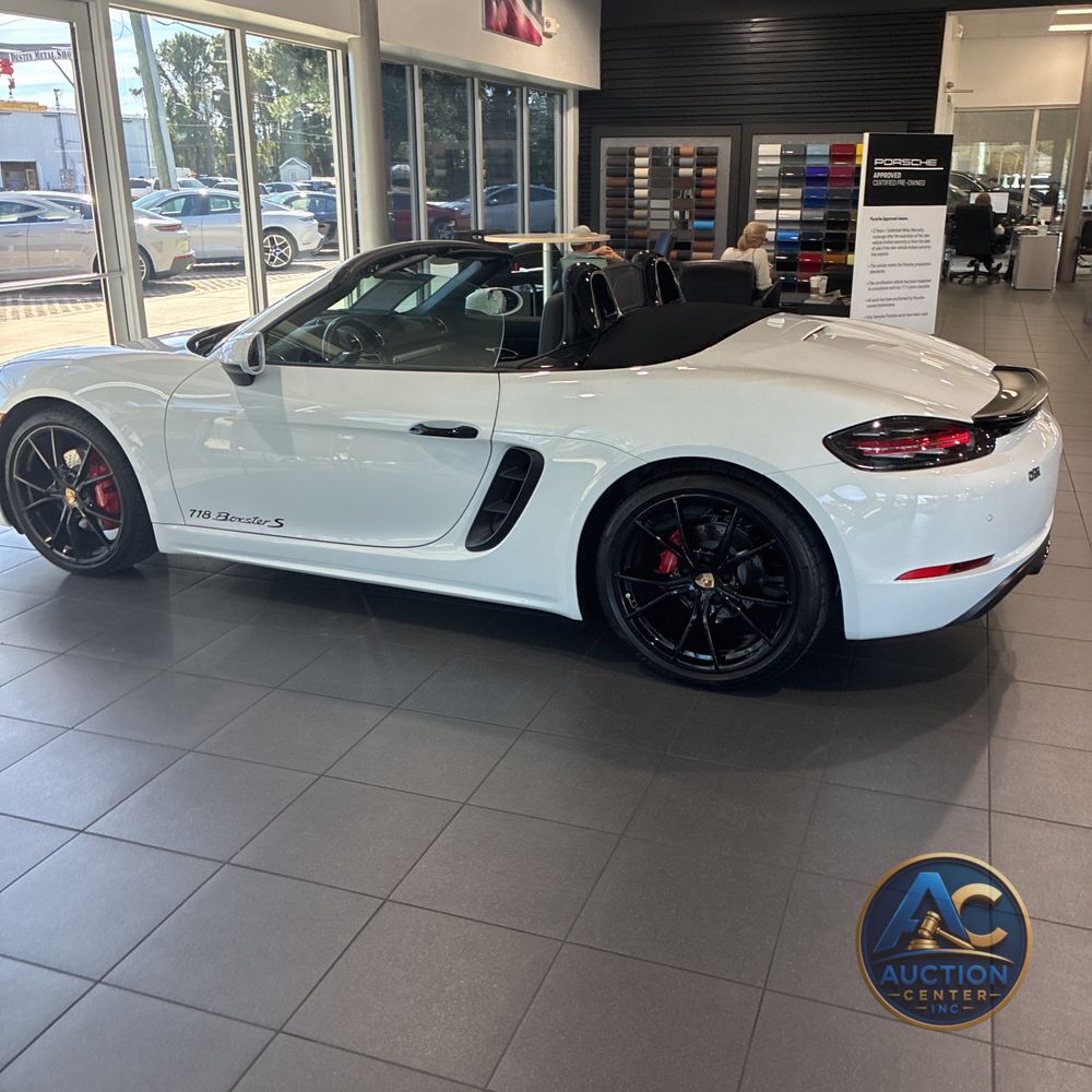 2023 Porsche 718 Boxster S
