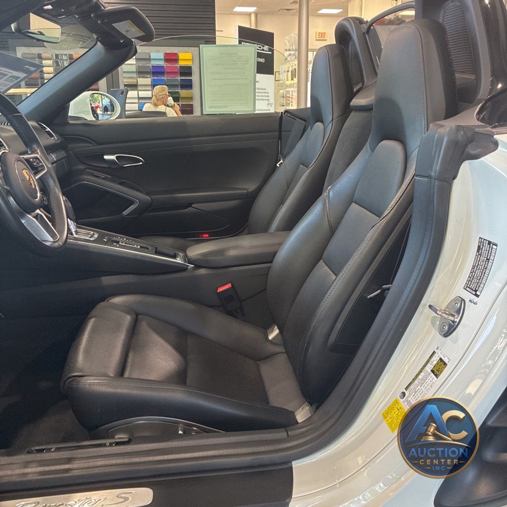 2023 Porsche 718 Boxster S