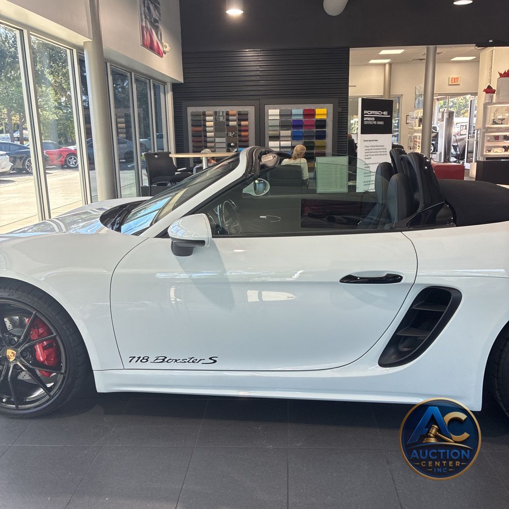 2023 Porsche 718 Boxster S