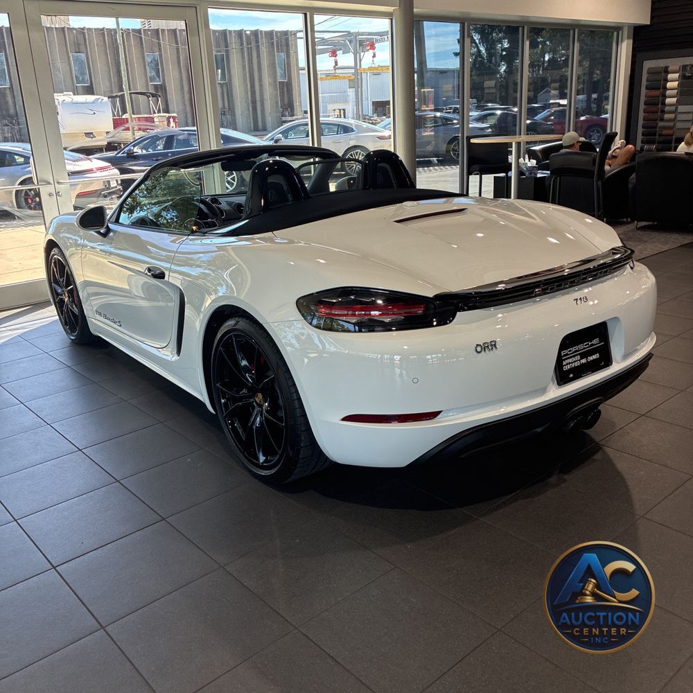 2023 Porsche 718 Boxster S