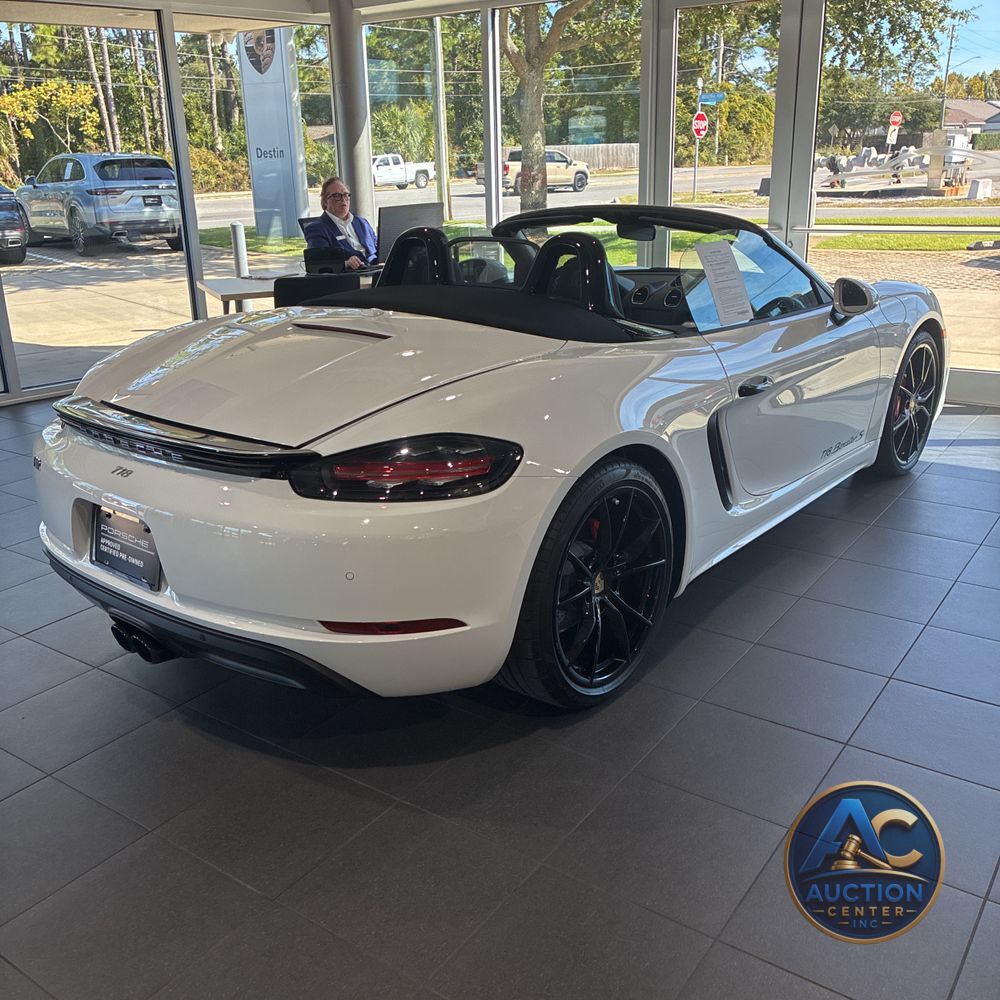 2023 Porsche 718 Boxster S