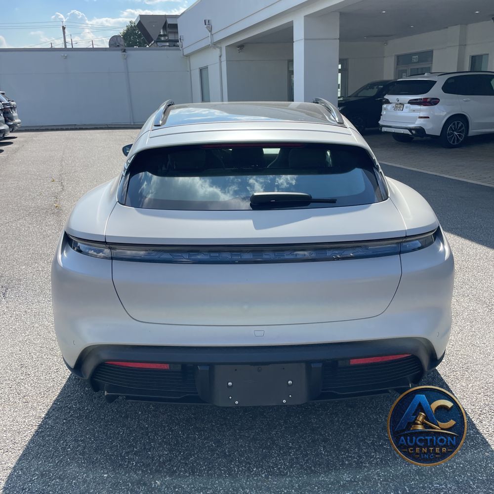 2024 Porsche Taycan GTS Sport Turismo